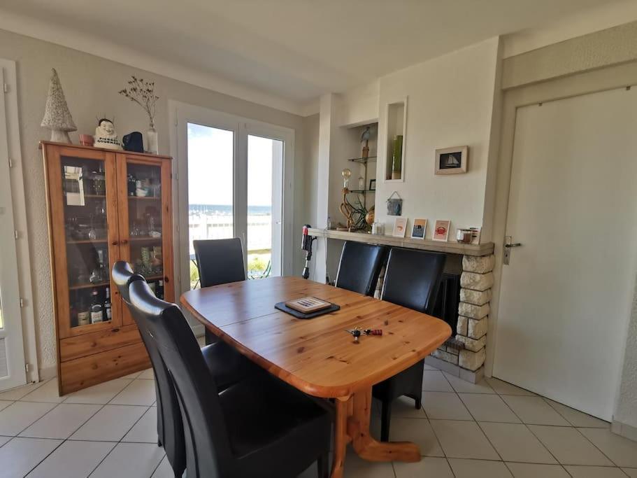 Maison De Vue Et Port Plaisance